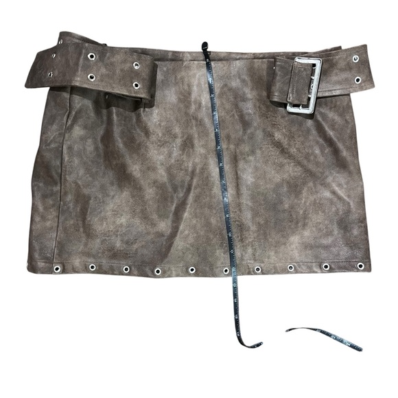 NWT Brown Leather Halter Hook N Eye Crop Top & Belted Eyelet Skort Skirt Set - Picture 11 of 15